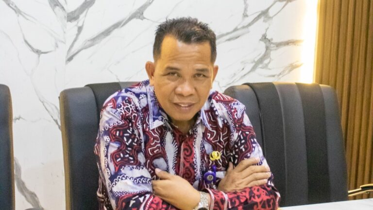 Bekerja Penuh Dedikasi untuk Tingkatkan Kualitas Pendidikan